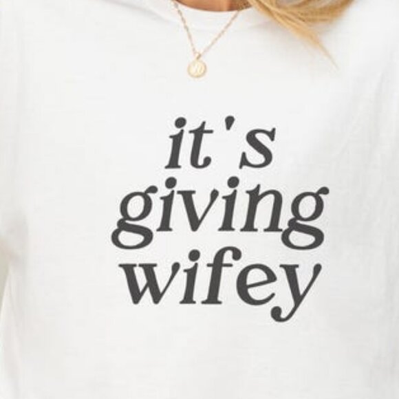 Its Giving Wifey T-Shirt - Bride to Be Shirt White Color Shirt - Picture 3 of 4
